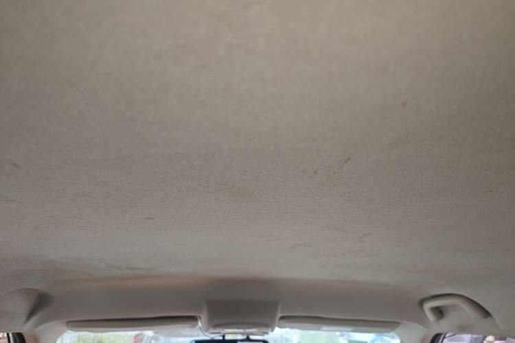 Used Zotye T300 2017 1.5L Manual Luxury Model Headliner