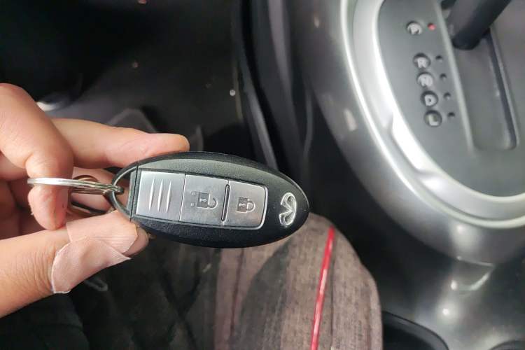 Used Infiniti ESQ 2014 1.6L Spontaneous Edition Vehicle Key