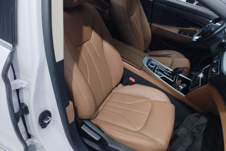 Used Geely Auto Emgrand GT 2017 2.4L Zunya Model
