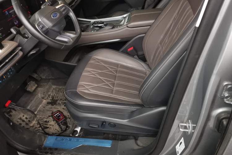 Used Ford Edge 2025 Ford Explorer L 2.0T EcoBoost E-Hybrid Four-Wheel-Drive 7-Seater Supreme Model
