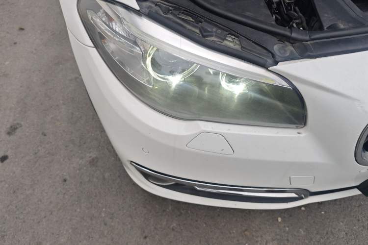 Used BMW 5 Series 2015 520i Elegant Edition
