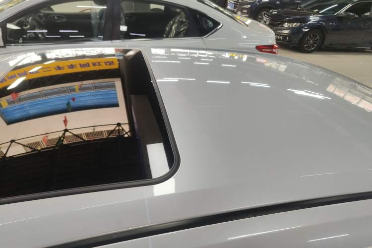 Used Toyota Levin 2023 Revised Version 2.0L Luxury Edition