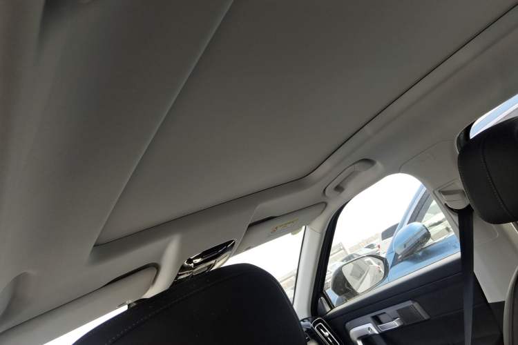 Used Chery Tiggo 7 C-DM 2025 1.5T 120KM Luxury Trim Headliner