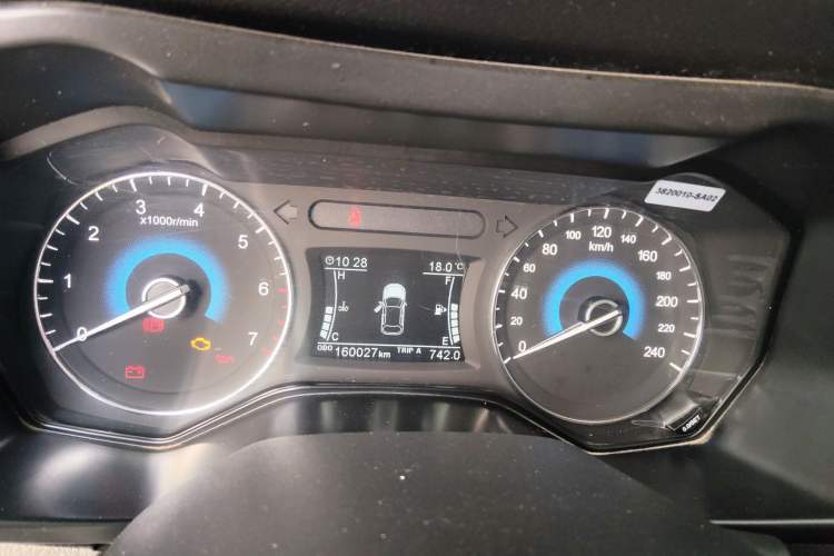 Used Dongfeng Fengon 580 2016 1.5T Manual Luxury Edition Instrument Cluster