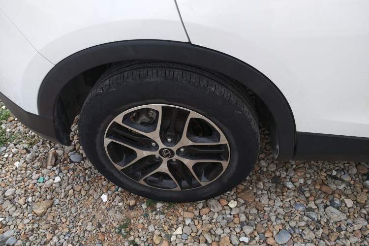 Used Soueast DX3 2022 1.5L Manual Luxury Version Right Rear Wheel Hub