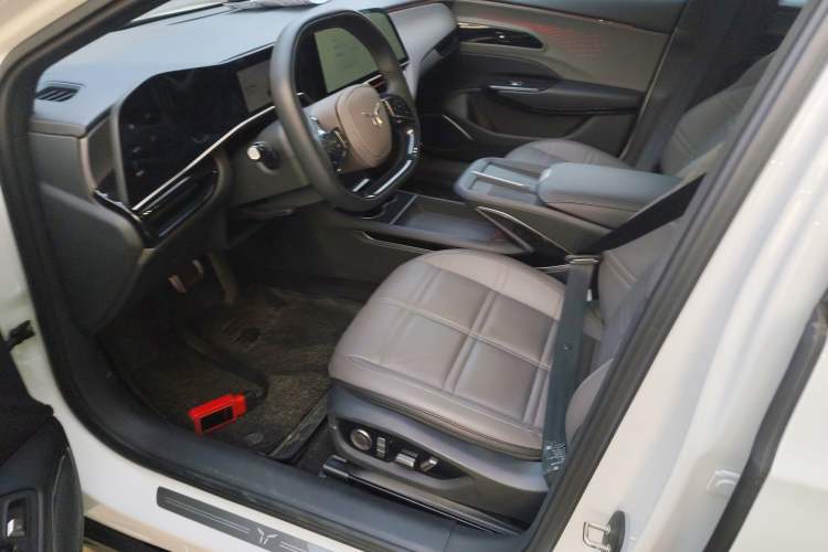 Used Hongqi EH7 2024 690 Pro
