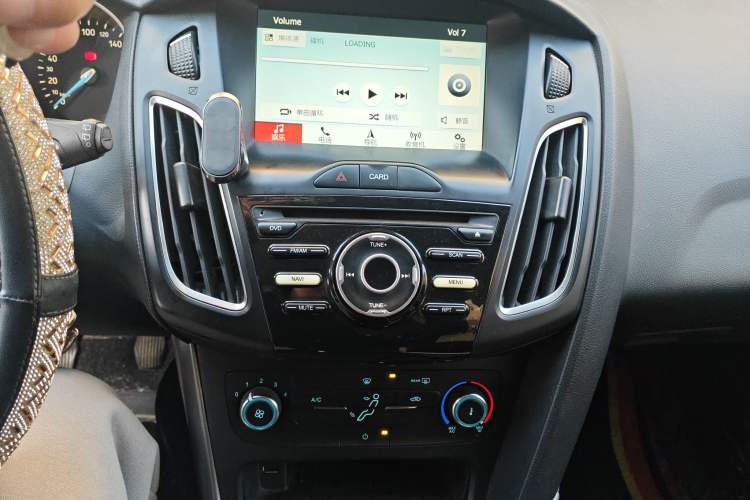 Used Ford Focus 2017 Hatchback 1.6L Manual Comfort Plus SmartDrive Edition Audio And AC Panel