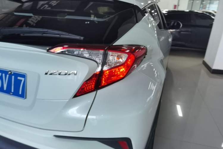 Used Toyota IZOA 2018 2.0L Yichi Edition China V Standard
