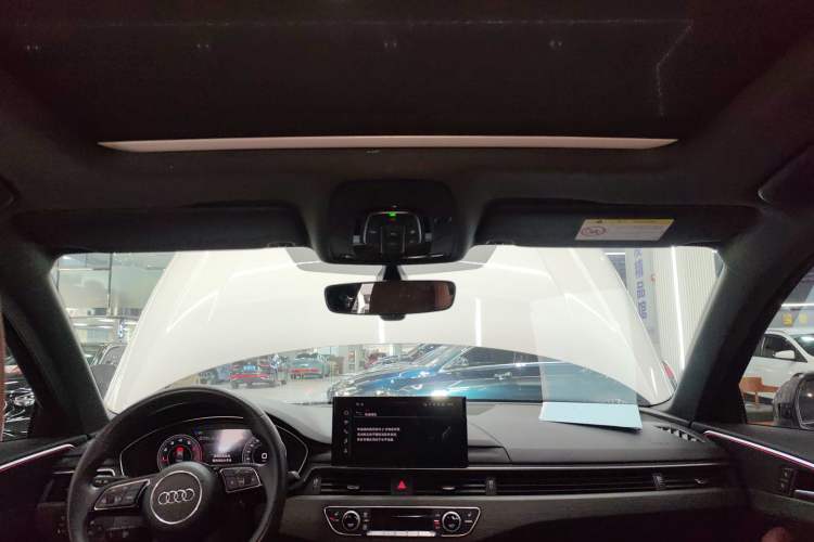 Used Audi A4L 2022 40 TFSI Luxury Dynamic Model
