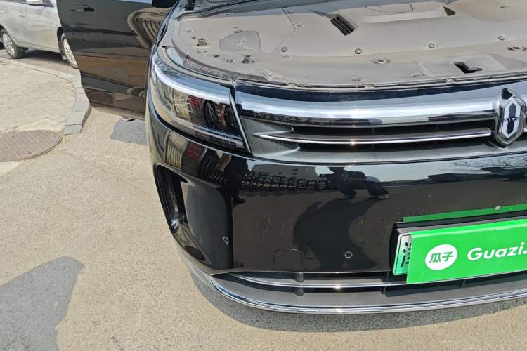 Used Hima AITO M7 2024 1.5T Intelligent Drive Rear-Drive Ultra Version 5 Seats Right Front Headlight