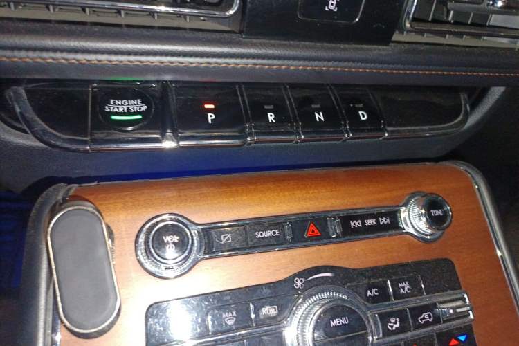 Used Lincoln Aviator 2020 3.0T V6 Four-Wheel Drive Premium Edition