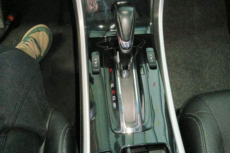 Used Honda Accord 2016 2.4L Luxury Edition
