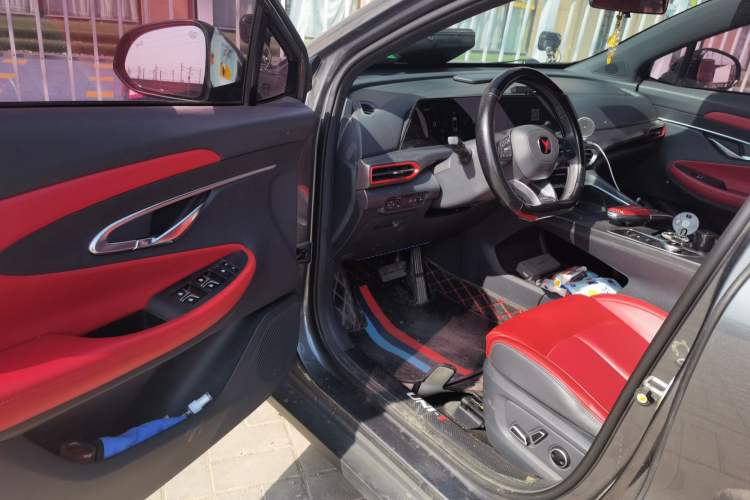 Used CHANGAN UNI-T 2020 1.5T Flagship Version Interior 3