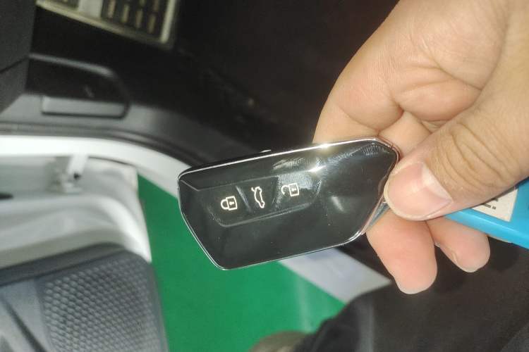 Used Volkswagen Golf 2025 300TSI R-Line