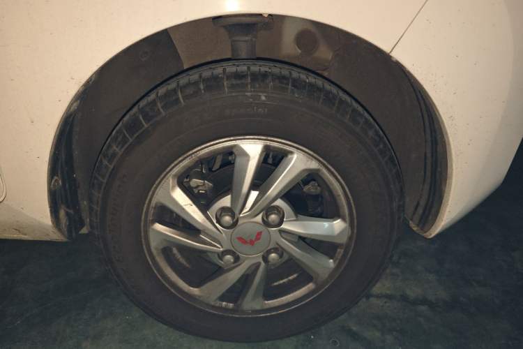 Used Wuling Hongguang MINIEV 2022 Zizai Version Lithium Iron Phosphate Exterior 7