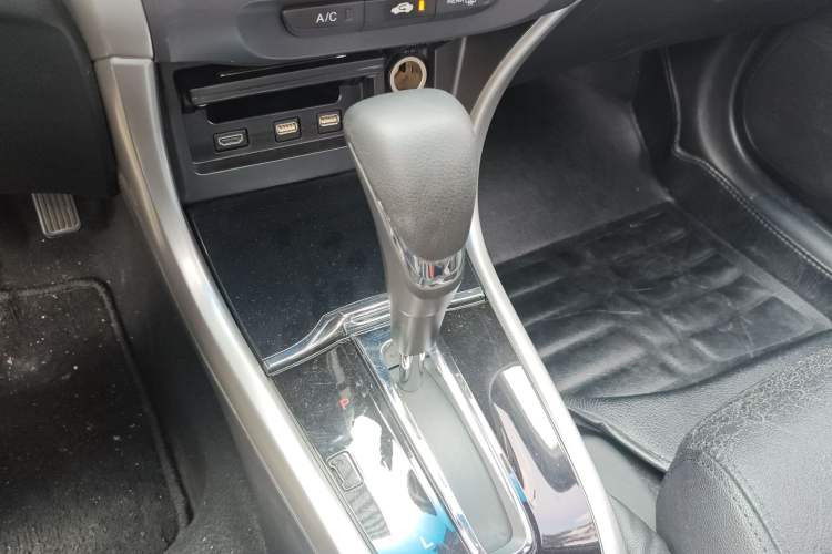 Used Honda Crider 2016 1.8L CVT Luxury Edition
