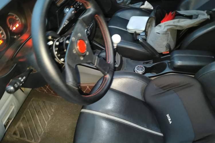 Used Soueast V3 Lingyue 2012 Revised Version 1.5L Manual – Style Edition Left Front Seat