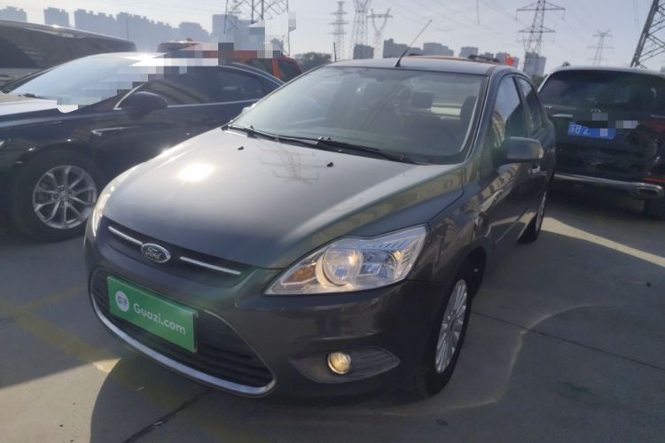 Used Ford Focus 2013 Sedan Classic 1.8L Automatic Fashion Edition