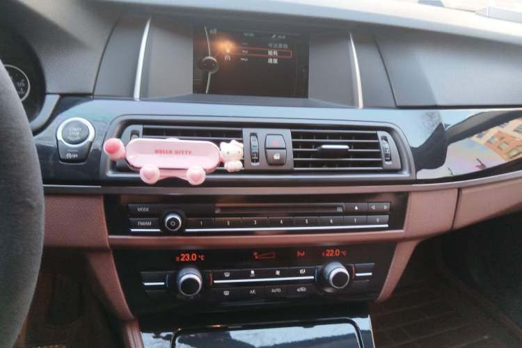 Used BMW 5 Series 2014 520Li Elegant Model
