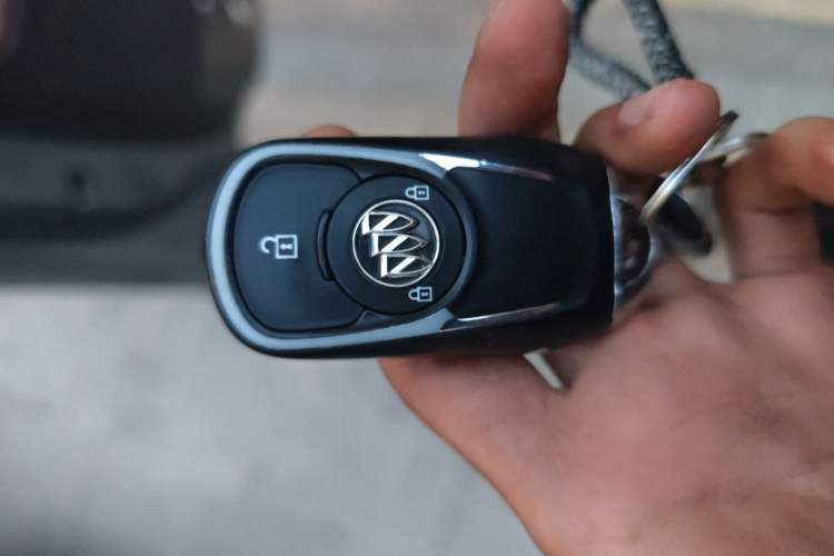 Used Buick GL6 2019 18T 6-Seater Connected Luxury Version China VI Standard