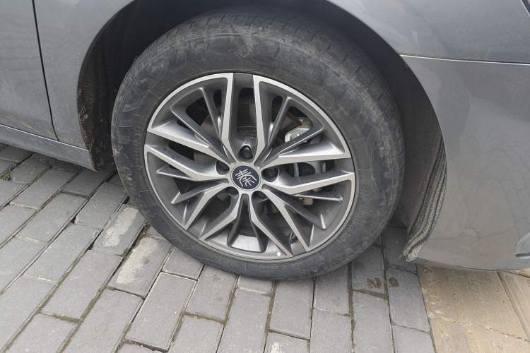 Used BYD Qin PLUS 2023 Champion Edition DM-i 55KM Superior Model Exterior 4