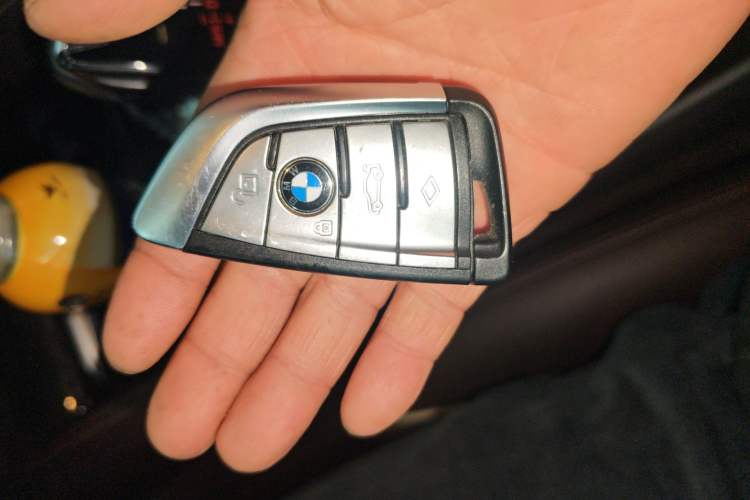 Used BMW 5 Series 2022 Second Facelift 525Li M Sport Package
