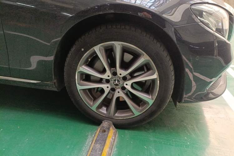 Used Mercedes-Benz E-Class 2018 Facelifted E 300 L Stylish Version