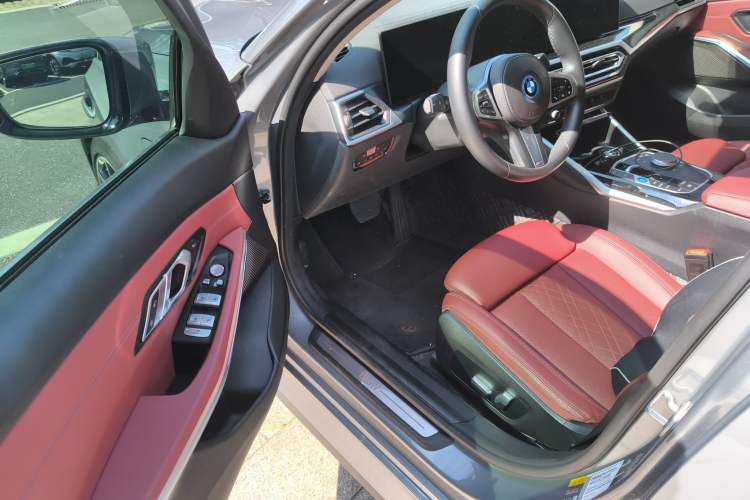Used BMW i3 2022 eDrive 35 L