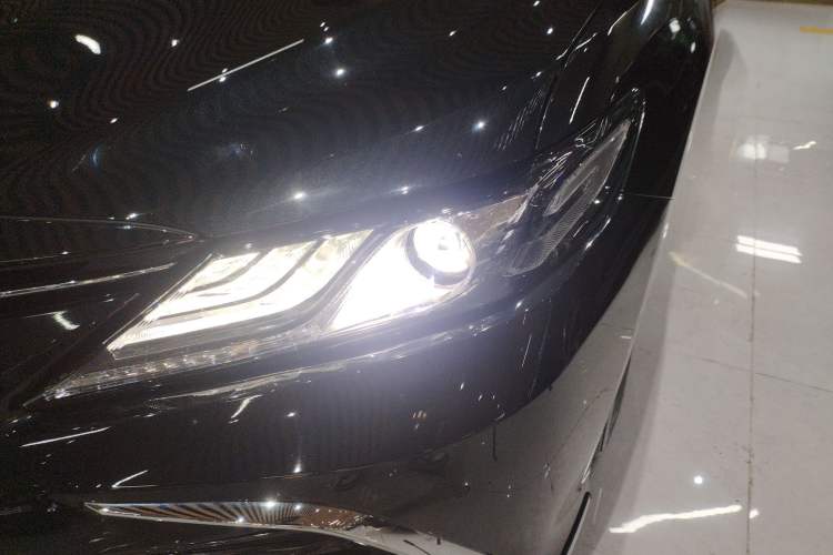 Used Toyota Camry 2021 2.0G Luxury Edition