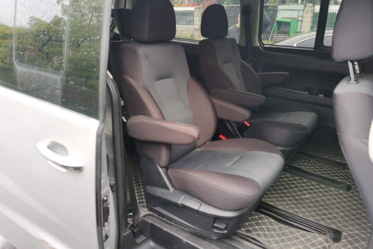 Used JAC Refine M4 2022 2.0 TGDI Automatic Business Edition
