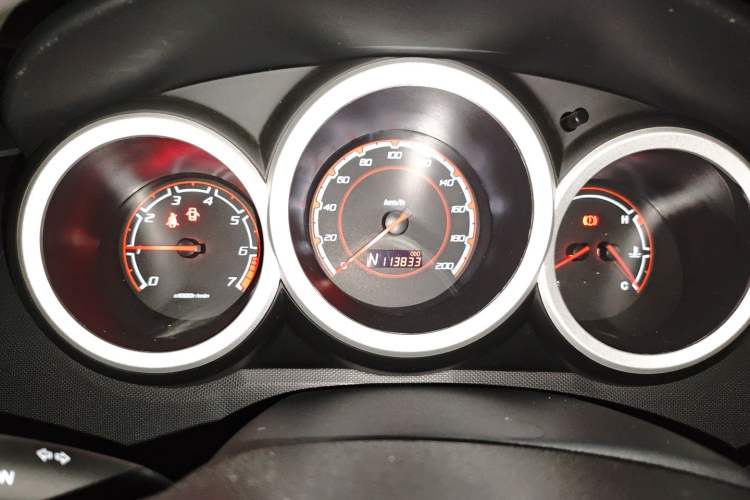 Used CHANGAN CX20 2014 1.4L IMT Sunroof Navigation Version China IV Standard