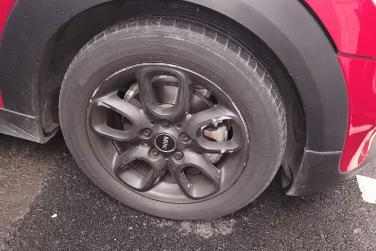 Used MINI 2021 1.5T ONE Right Front Wheel Hub