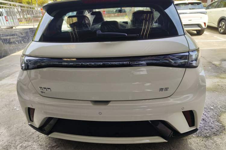 Used BYD Dolphin 2025 420km Free Edition
