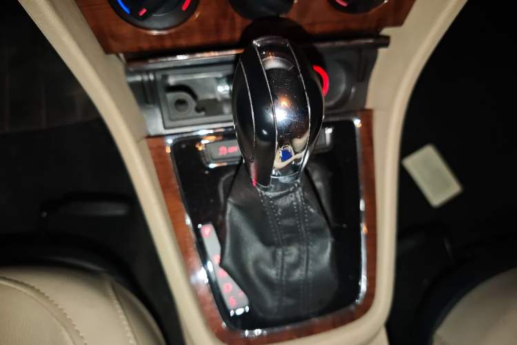 Used Volkswagen Lavida 2013 Restyled Classic 1.6L Automatic Comfort Edition
