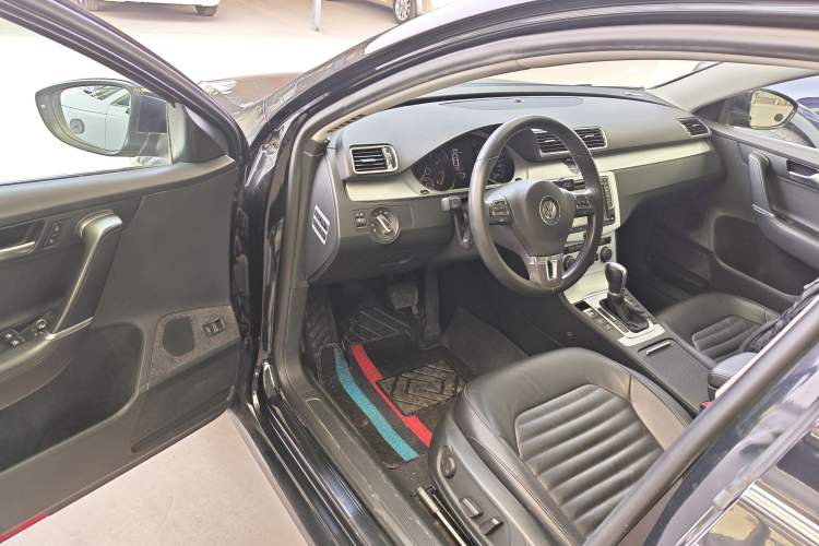 Used Volkswagen Magotan 2015 1.8TSI Advanced Model Driver Seat