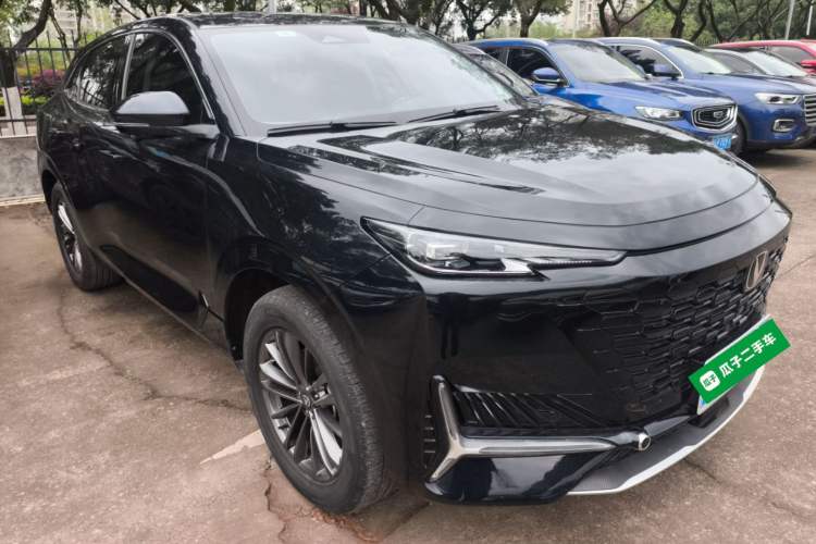 Used CHANGAN UNI-K 2024 2.0T Two-Wheel Drive YueShang Trim
