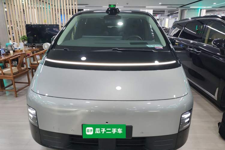 Used Li Auto MEGA 2024 Ultra Model