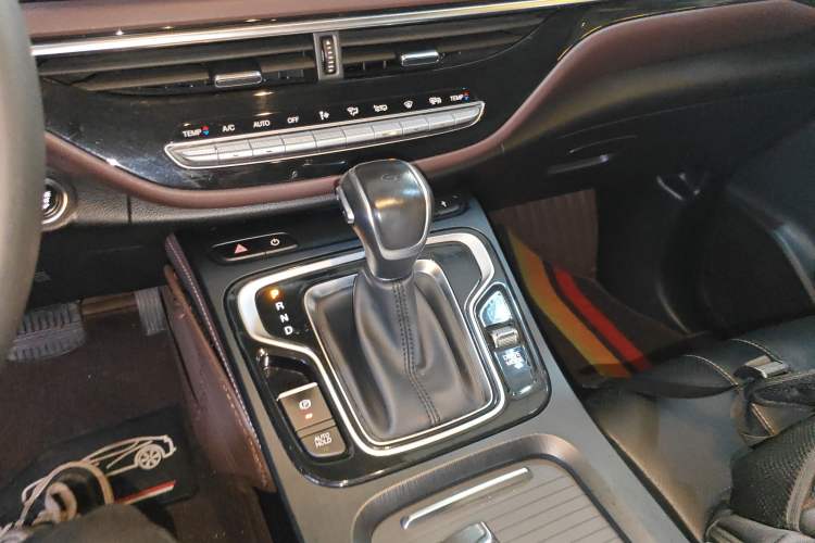 Used GAC Trumpchi M6 2021 PRO 270T DCT Luxury Edition
