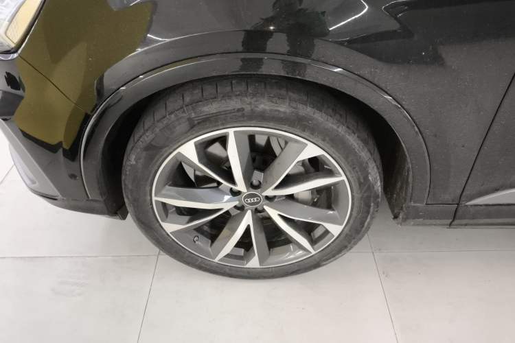 Used Audi Q7 2021 55 TFSI quattro S line Sport model