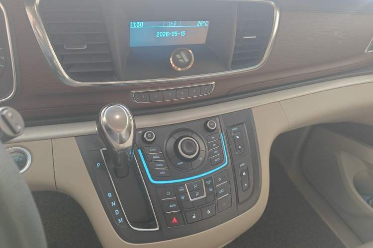 Used Buick GL8 2014 2.4L CT Luxury Business Comfort Edition
