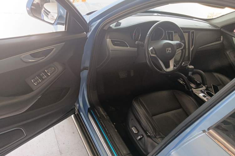 Used Zotye SR7 2016 1.5T CVT Cube Heart Edition China V Standard