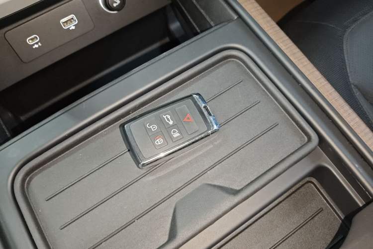 Used Land Rover Defender 2022 110 P400 X-DYNAMIC HSE
