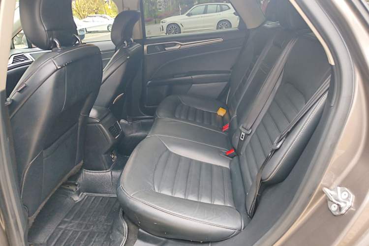 Used Ford Mondeo 2017 EcoBoost 200 Stylish Model
