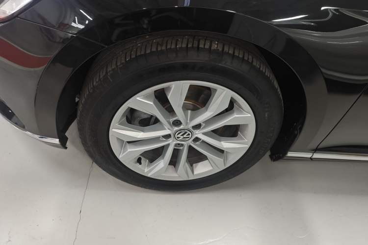 Used Volkswagen Magotan 2019 330TSI DSG Luxury Model China V Standard Exterior 4