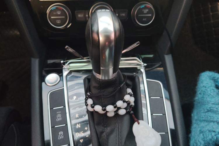 Used Volkswagen Magotan 2018 330TSI DSG Luxury Model Gear Lever