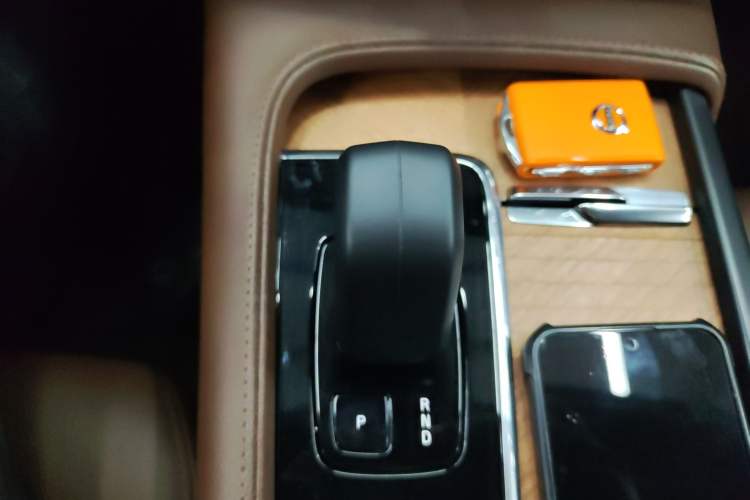 Used Volvo S90 2024 B5 Zhiyi Luxury Edition Gear Lever