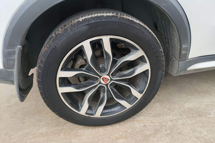 Used Roewe RX5 2018 20T Two-Wheel Drive Manual Internet Smart Edition