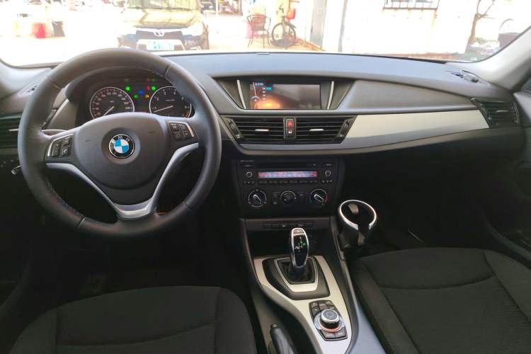 Used BMW X1 2014 sDrive18i Fashion Model
