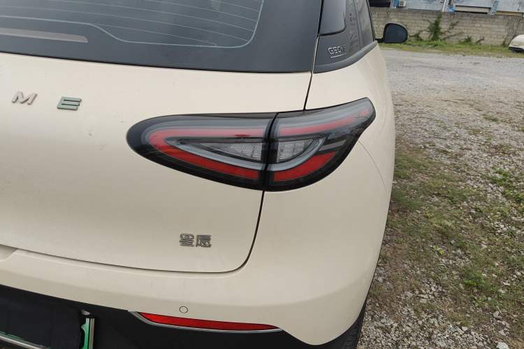 Used Geely Galaxy Geome 2025 UP 410km Exploration Edition Exterior 3