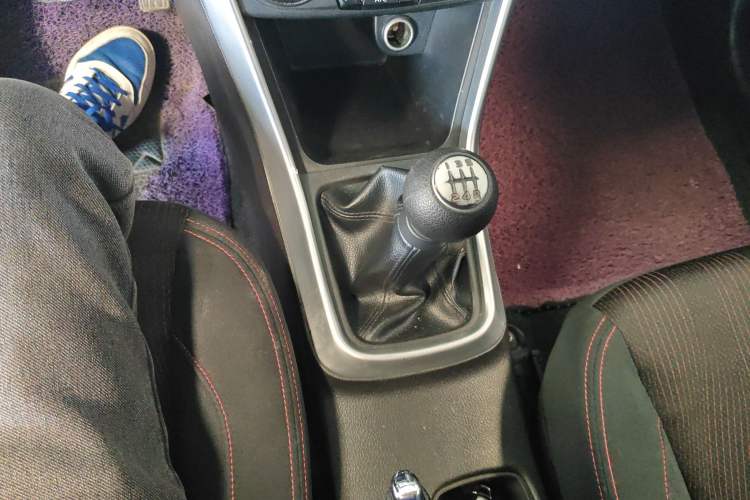 Used Suzuki S-Cross 2014 1.6L Manual Two-Wheel Drive Entry Model